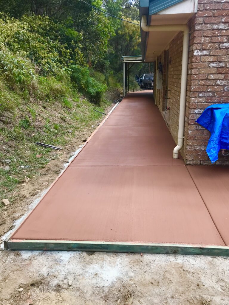 terracotta_coloured_concrete_installation_bundaberg